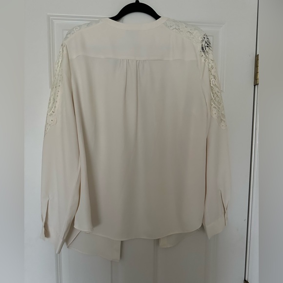 NWT* Talbots Button-Up Embroidered Blouse - Size Large - Picture 2 of 4